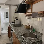 Retreat - Cozy In San Giovanni Διαμέρισμα Μπελάτζιο